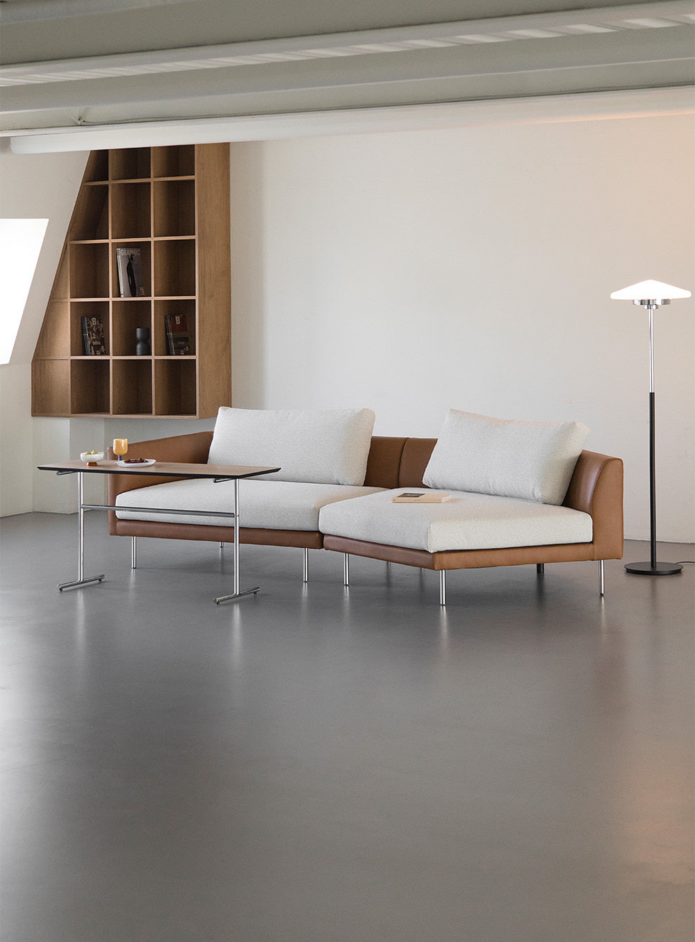 Linear Sofa | Mix - コンビ·レザー – movementlab japan