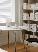 Prop Round Table - Classic