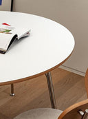 Prop Round Table - Essential