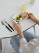 Prop Rounded Table - Essential