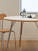 Prop Round Table - Classic