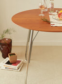 Prop Round Table - Essential