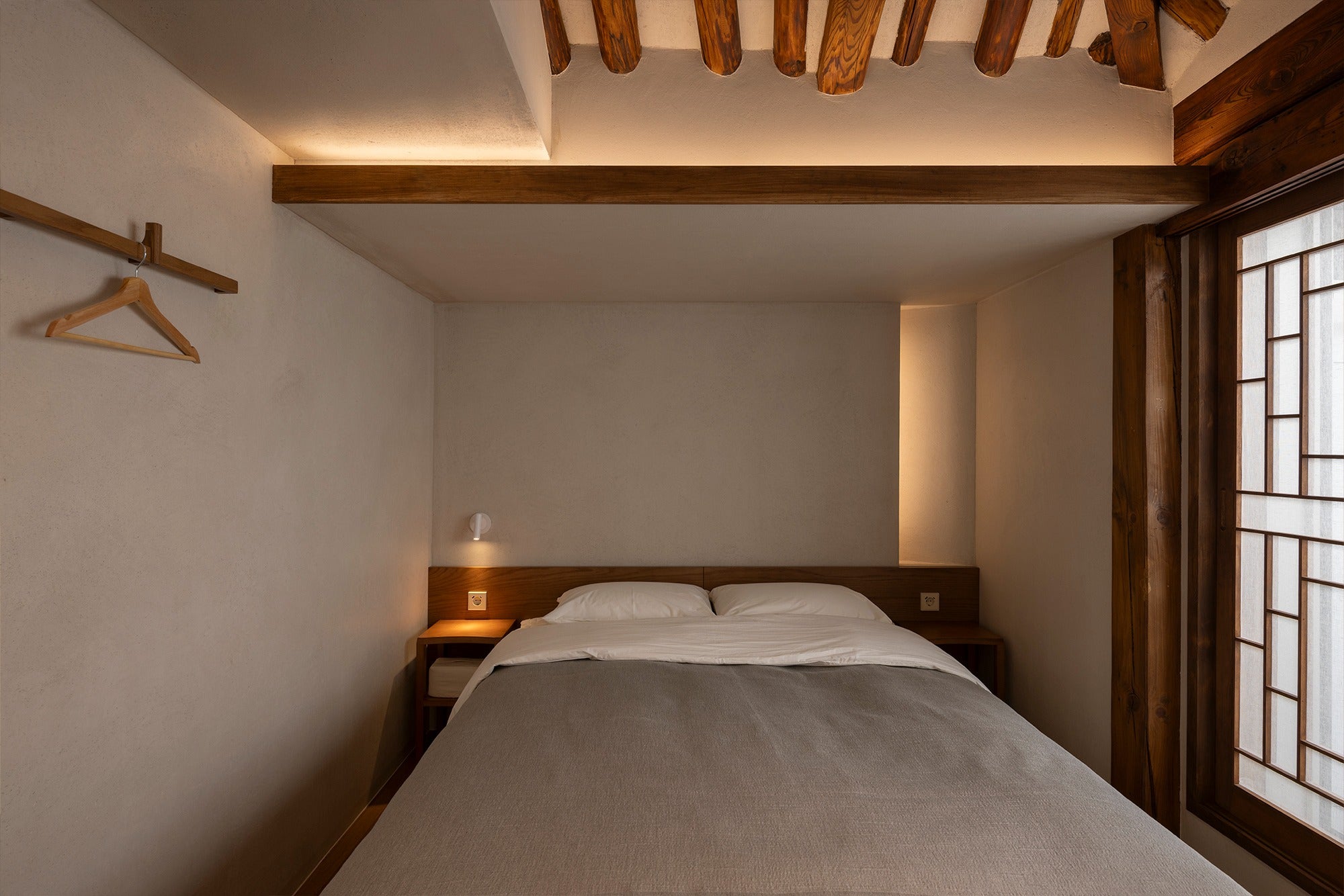 韓屋エッセイ西村（HANOK ESSAY SEOCHON )