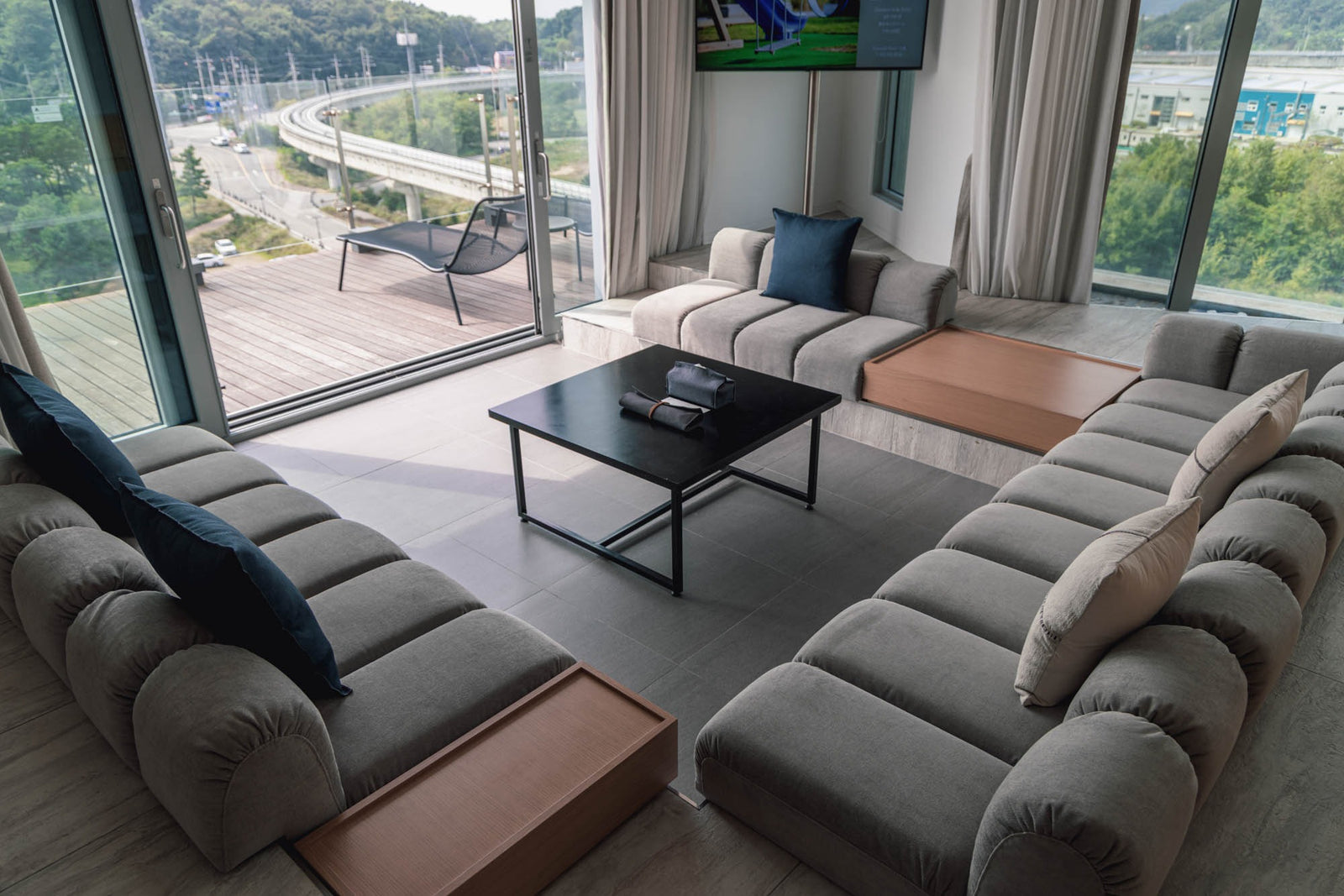 Nest Hotel