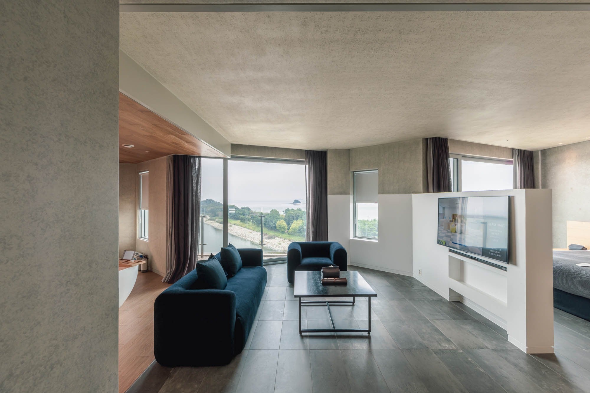 Nest Hotel