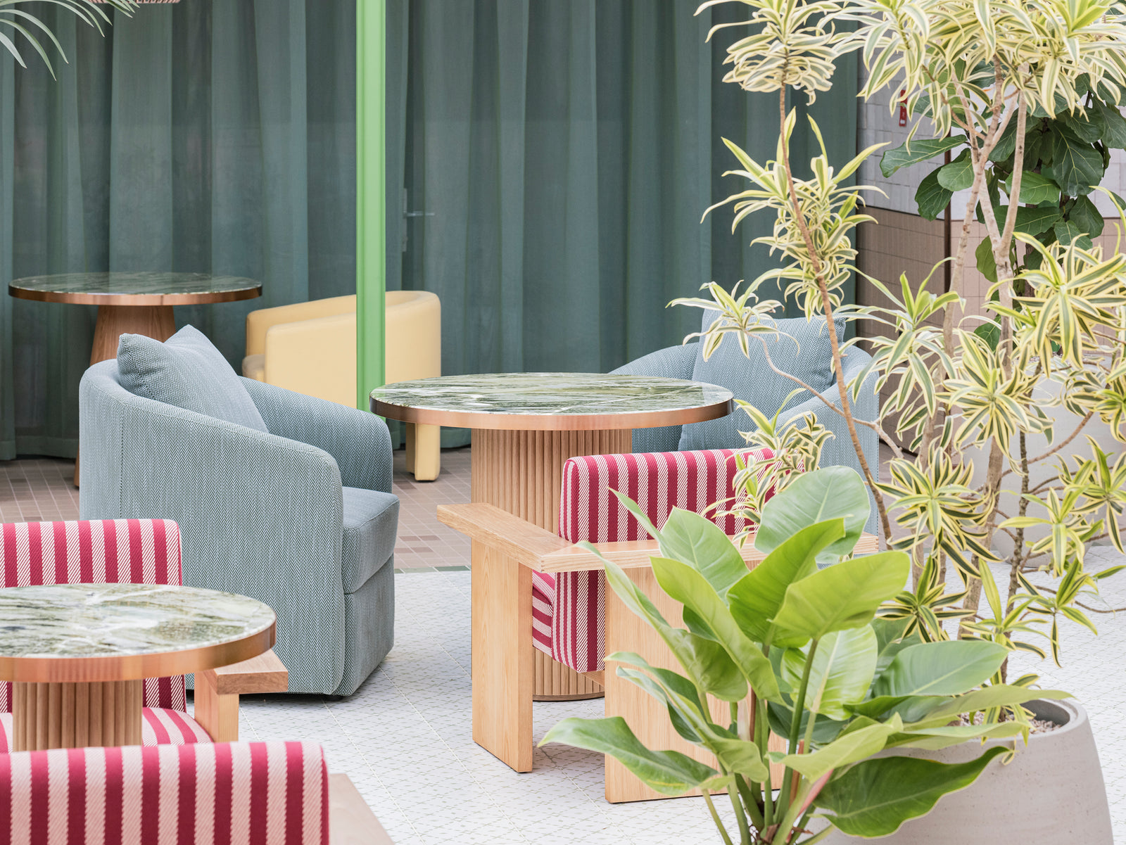 オリーブヤングN SEONGSU